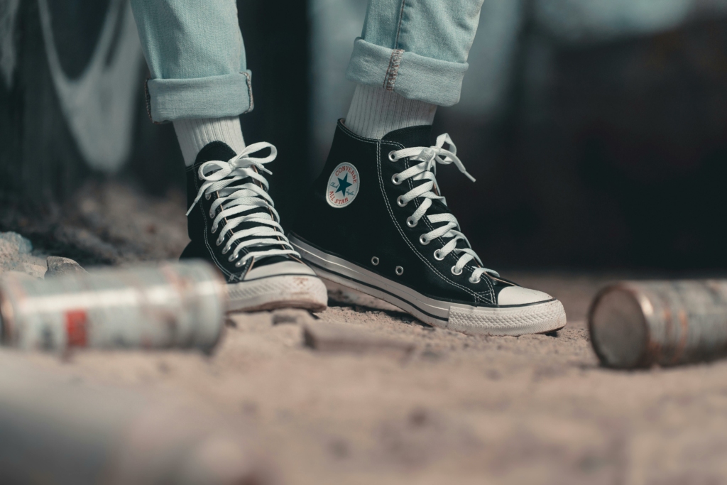 Converses noires