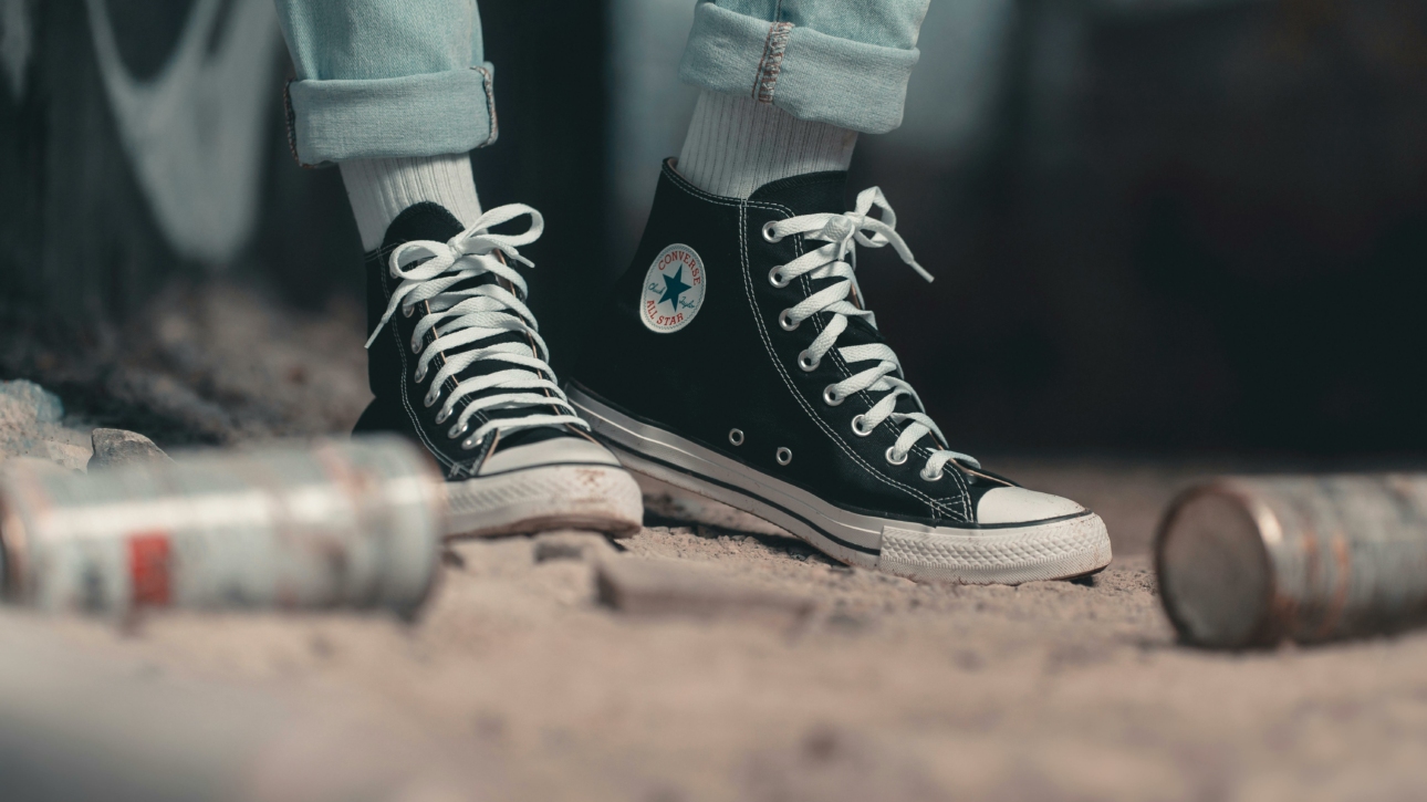 Converses noires